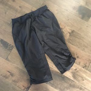 Zella cropped loose fit workout pants